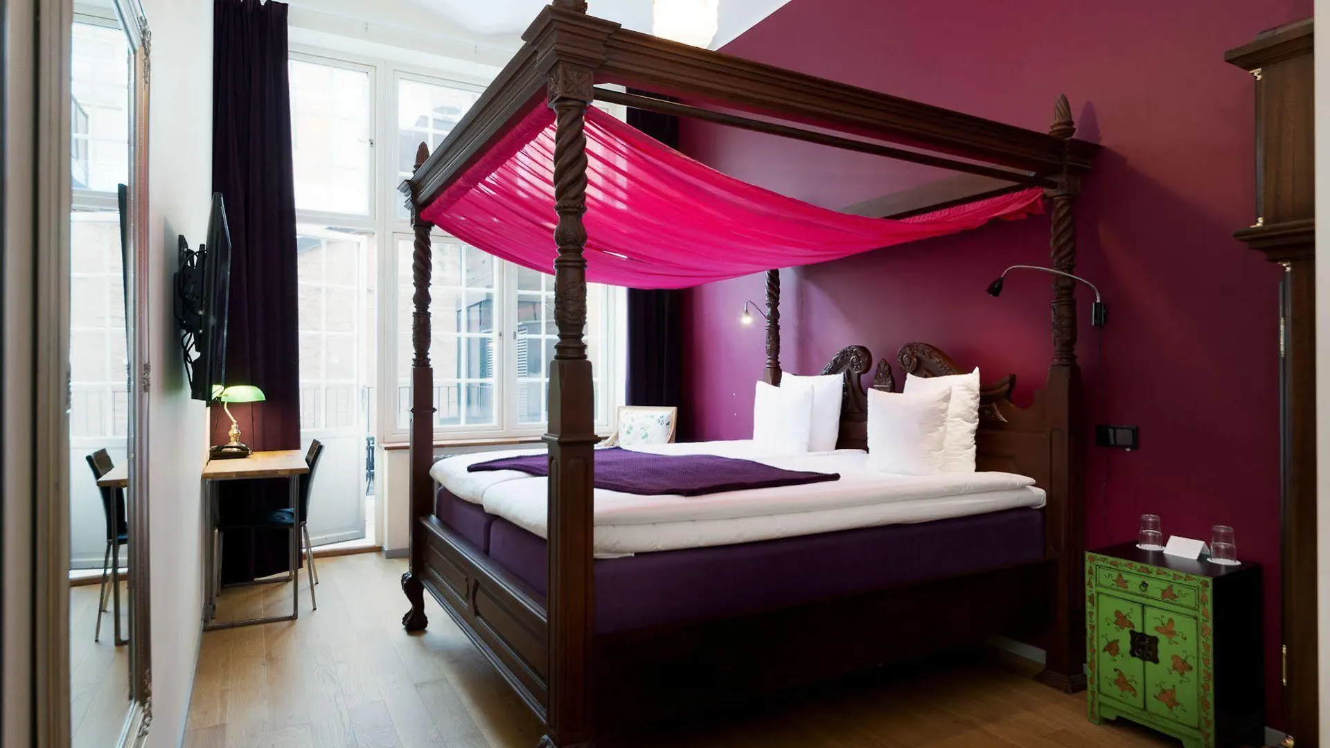 Hellstens Glashus Stockholm Hotel